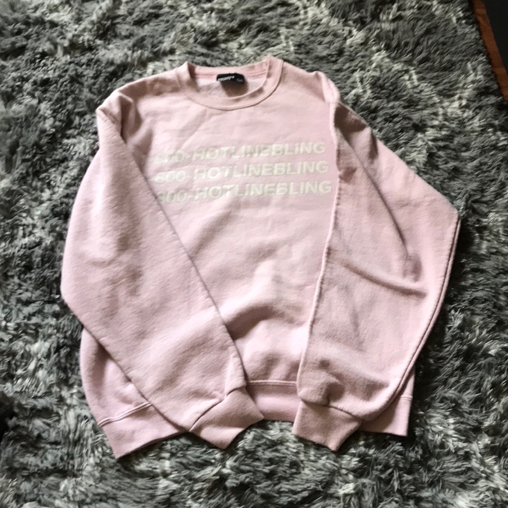 URBAN OUTFITTERS INSPIRED GRAPHIC CREWNECK